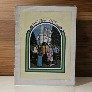 Vintage The Disney Look Booklet Guide 1977 Walt Disney Productions Cast Member